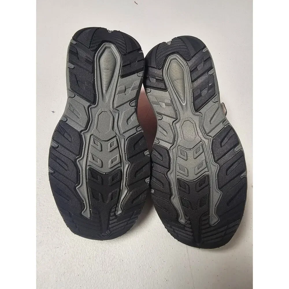 NWOB Girls Lightweight Hook and Loop Sneakers size EU34 UK2 US 3
